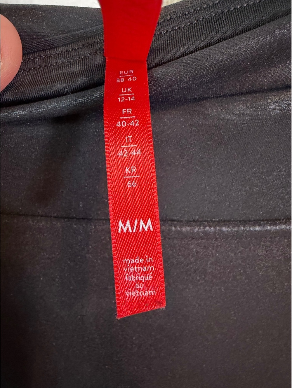 Spanx Faux Leather Leggings Medium - Picture 5 of 9